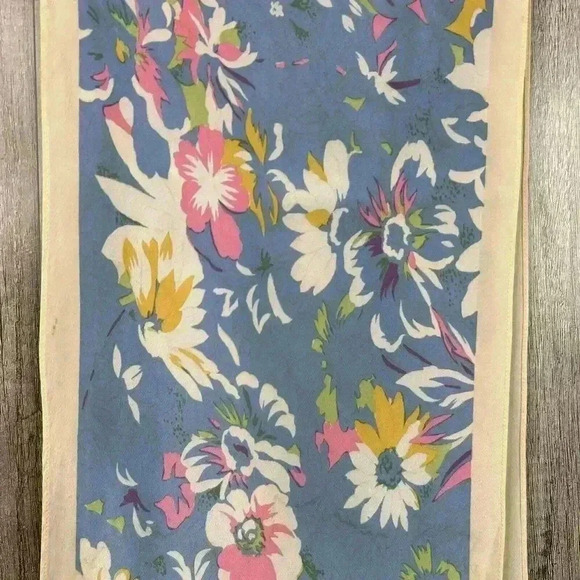 Bill Blass Scarf Blue Color Floral Print Rectangle Wraps around Neck - Picture 5 of 5